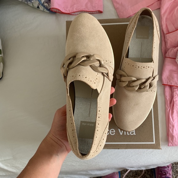 Dolce Vita Jhenee Dune Suede Sneakers! Soo cute and comfy. Size 8.5 - Picture 3 of 5